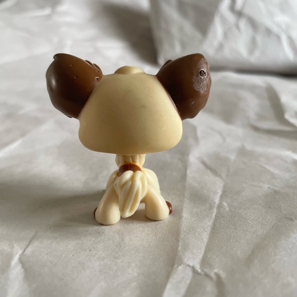 Littlest Pet Shop Chihuahua beige and brown - Picture 4 of 4